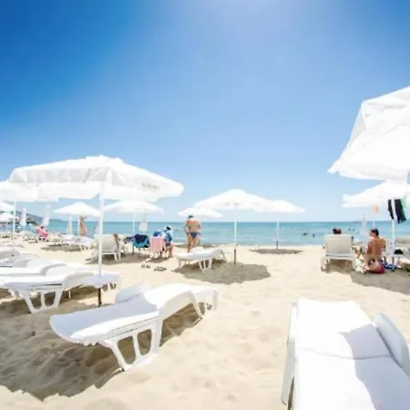 Appartement Premier On Seafront *