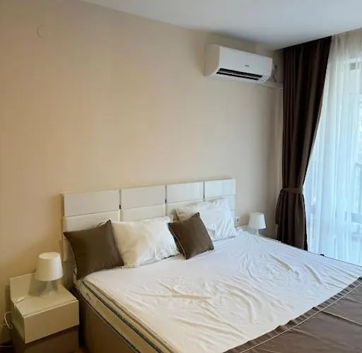 Premier On Seafront Апартамент *