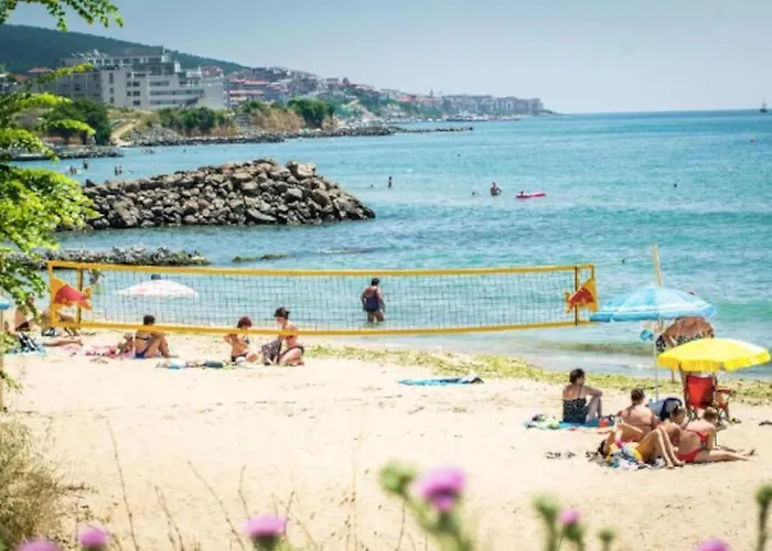 Premier On Seafront Свети Влас