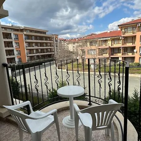 Premier On Seafront * スヴェティ・ヴラス